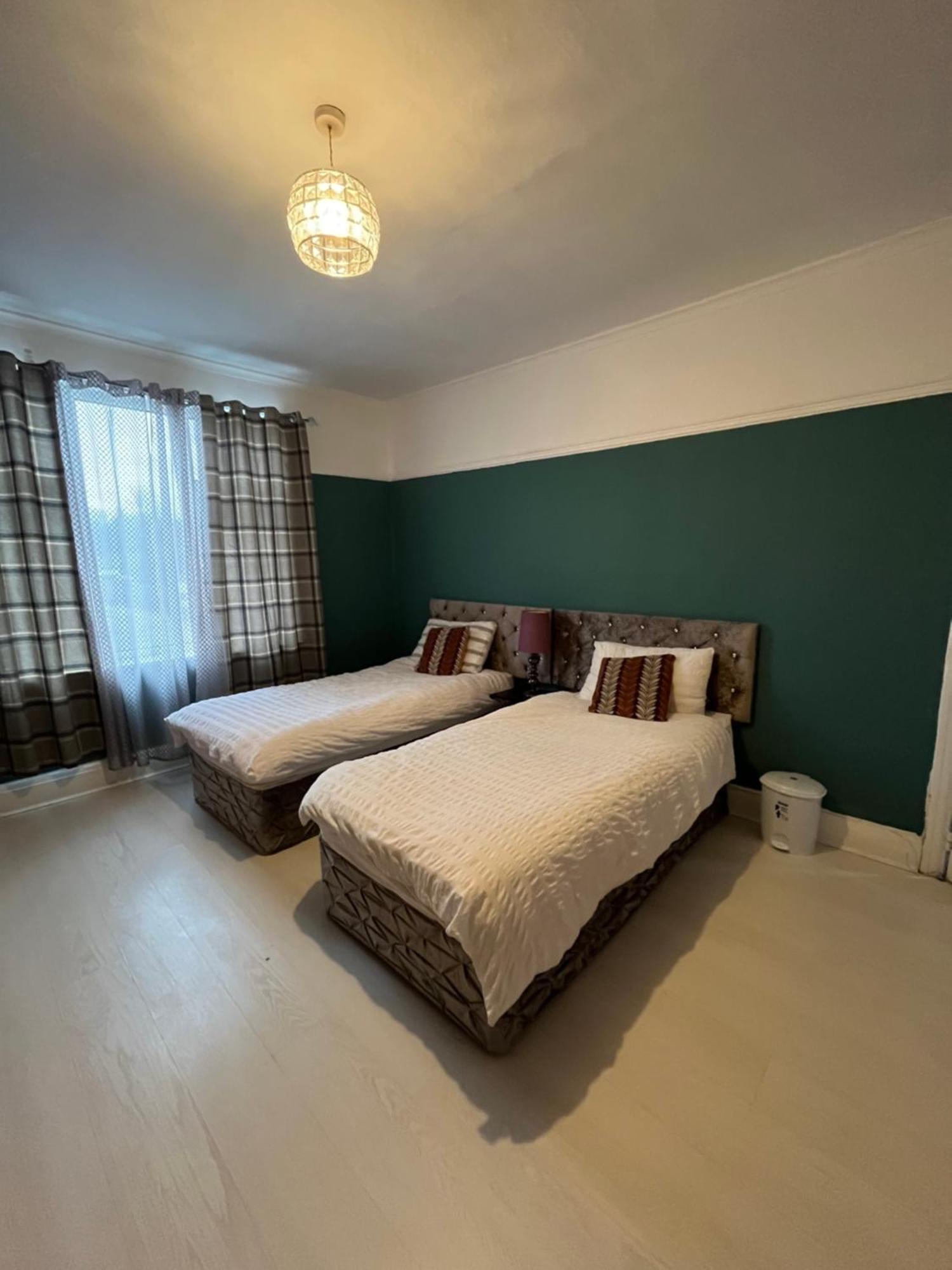 Private Room 2 Near Southmead Hospital Bristol Exterior foto